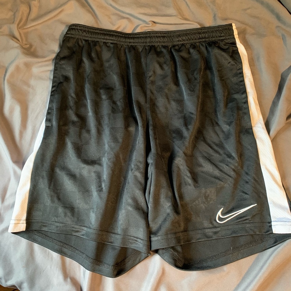 men’s basketball shorts
